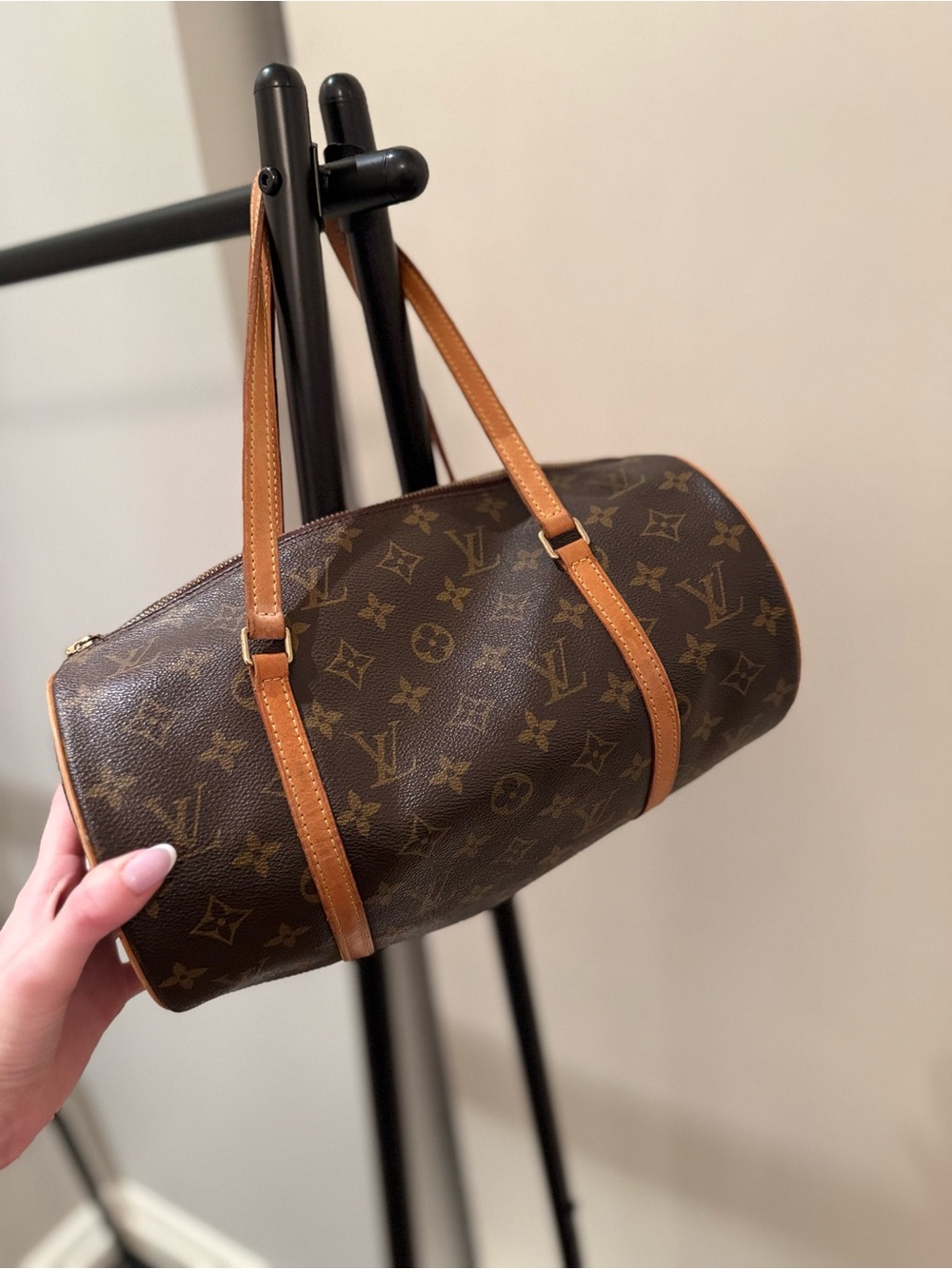 Louis Vuitton Monogram Vintage Papillon - Picture 7 of 12